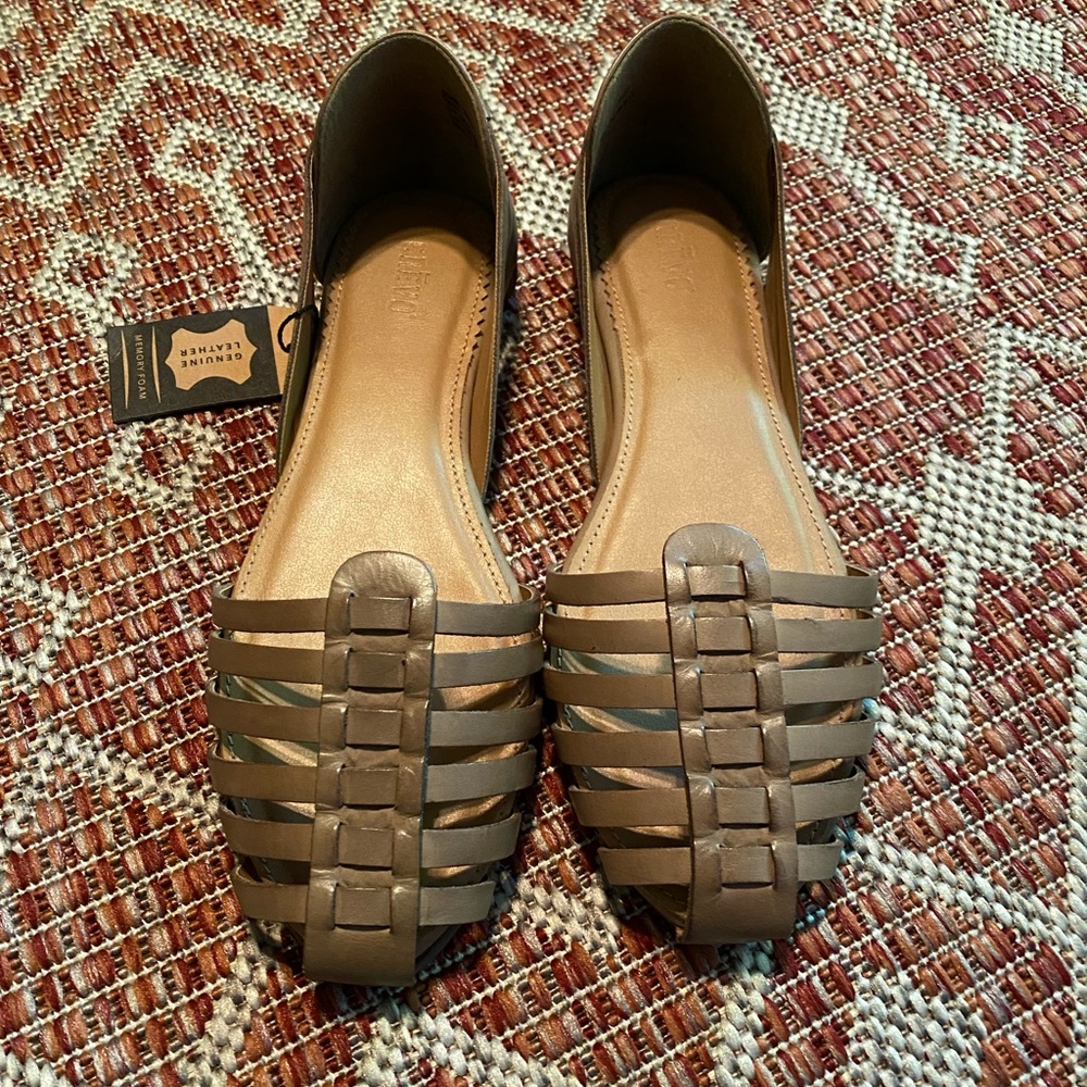 Crevo Sidney Taupe Leather Huarache Sandal Size 8